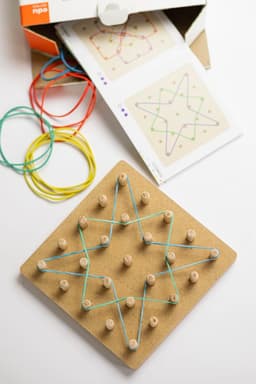📐Геоборд з резинками та схемами — розвивальна математична іграшка 3+  - 2