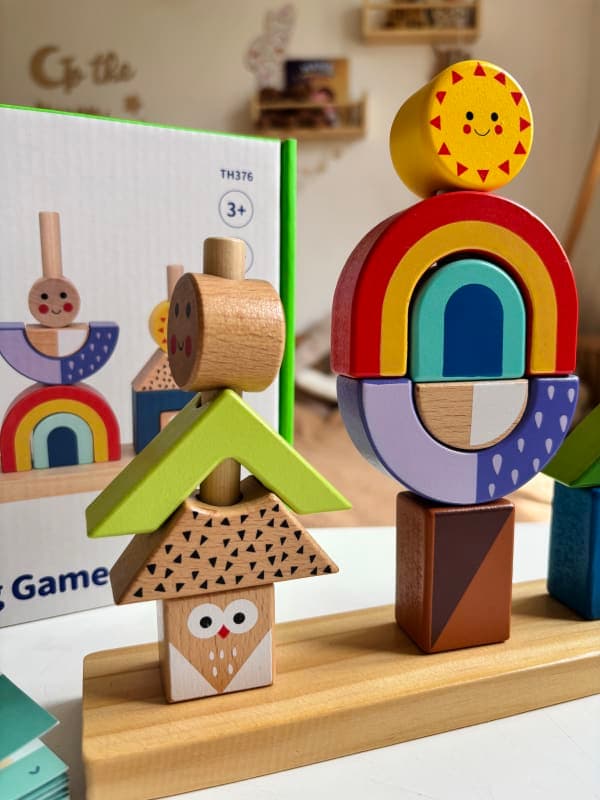 Деревʼяна іграшка - День та Ніч