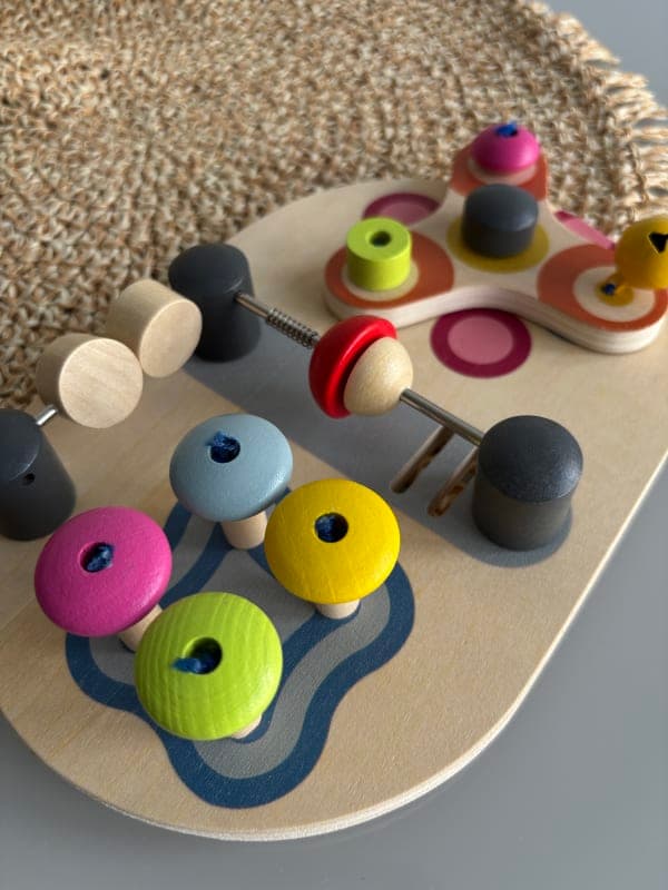 Розвиваюча іграшка від 6 місяців - Busy board, Бізіборд, Монтессорі іграшка