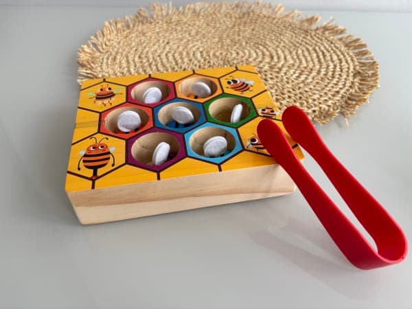 Деревʼяний сортер - Бджолиний вулик
