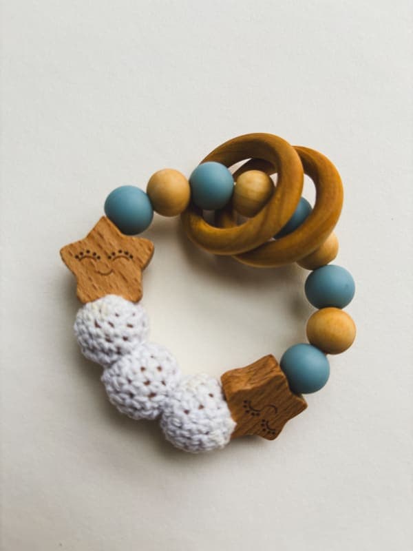 Блакитний прорізувач для зубів з зірочками